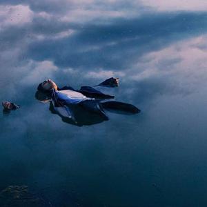 日韩三级片自拍视频
